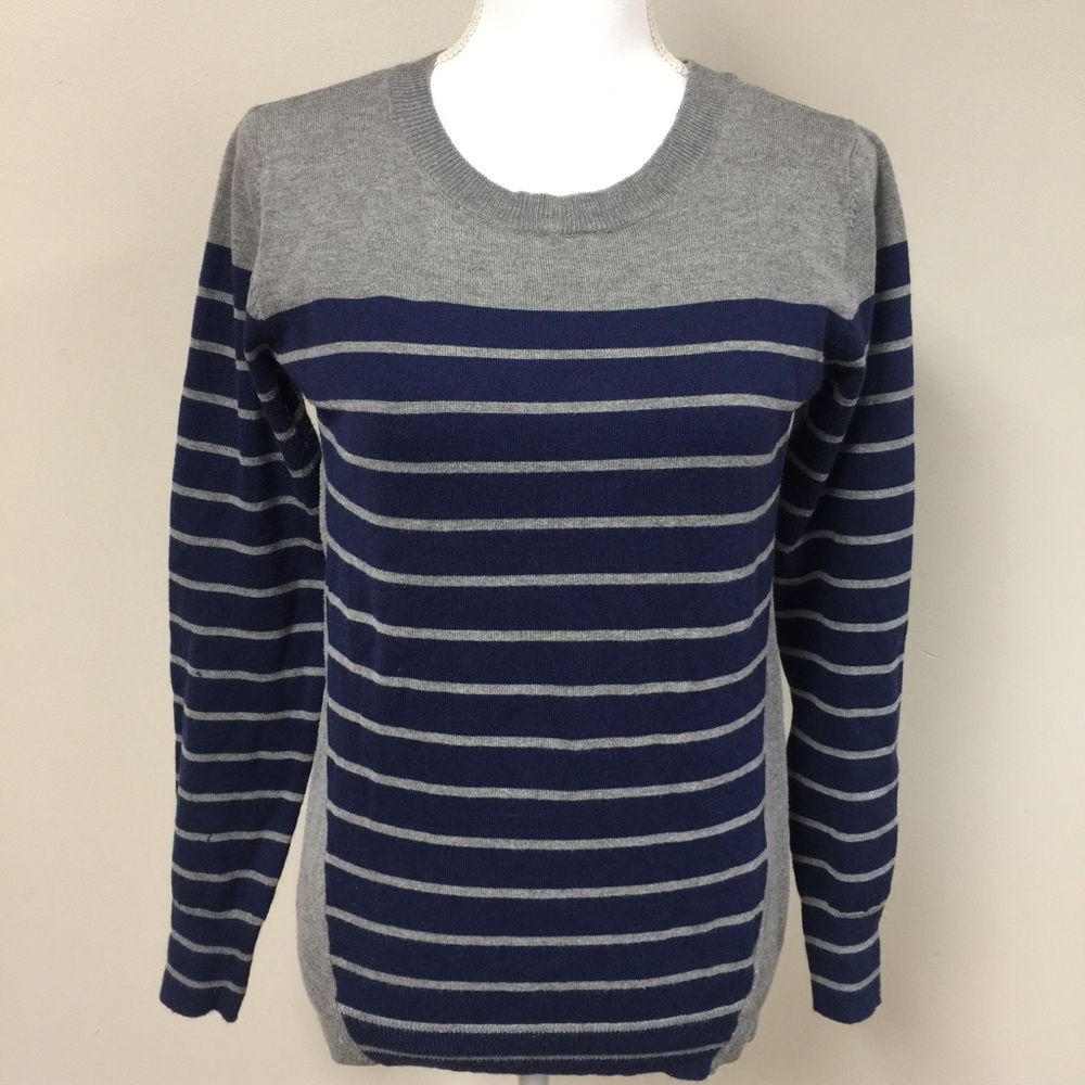 🌿3/$18🌿POOF Gray & Blue Striped Sweater